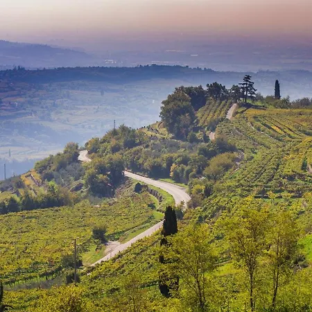 Valpolicella Homes Recioto * SantʼAmbrogio di Valpolicella